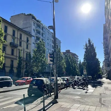 Daniela's Spazioso Ai Navigli Apartamento