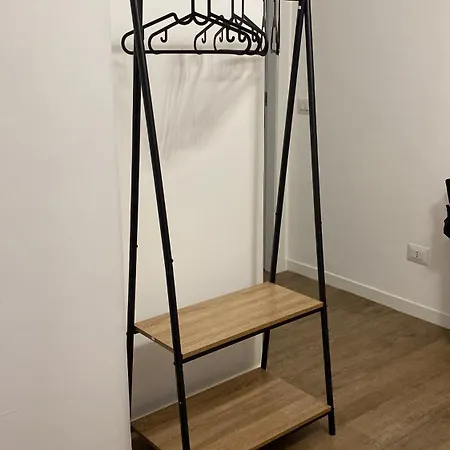 Apartamento Daniela's Spazioso Ai Navigli Milão