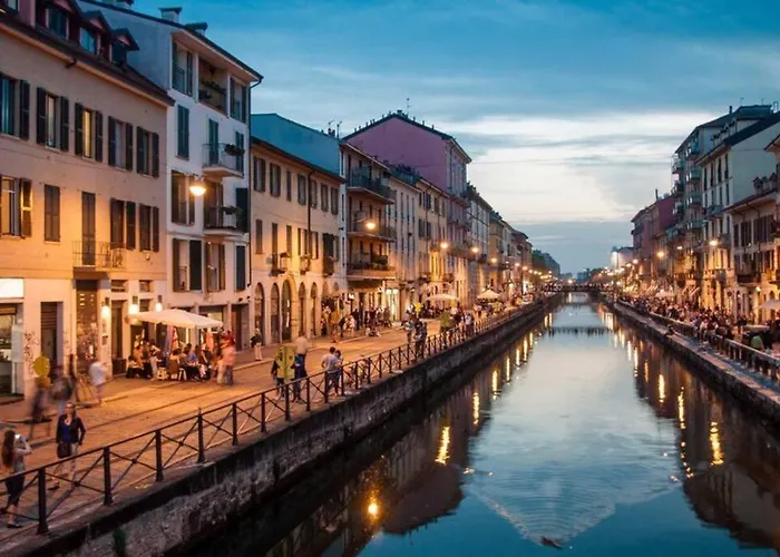 Daniela's Spazioso Ai Navigli 公寓