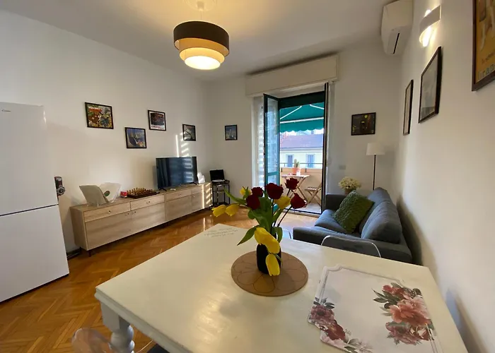 Daniela's Spazioso Ai Navigli 公寓