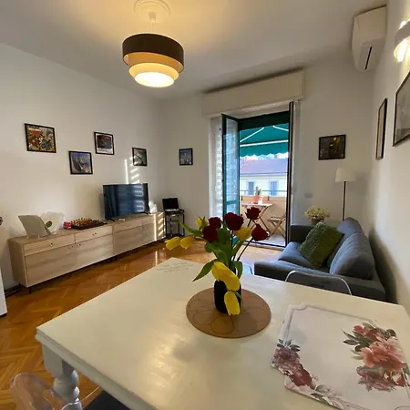 Daniela's Spazioso Ai Navigli Διαμέρισμα